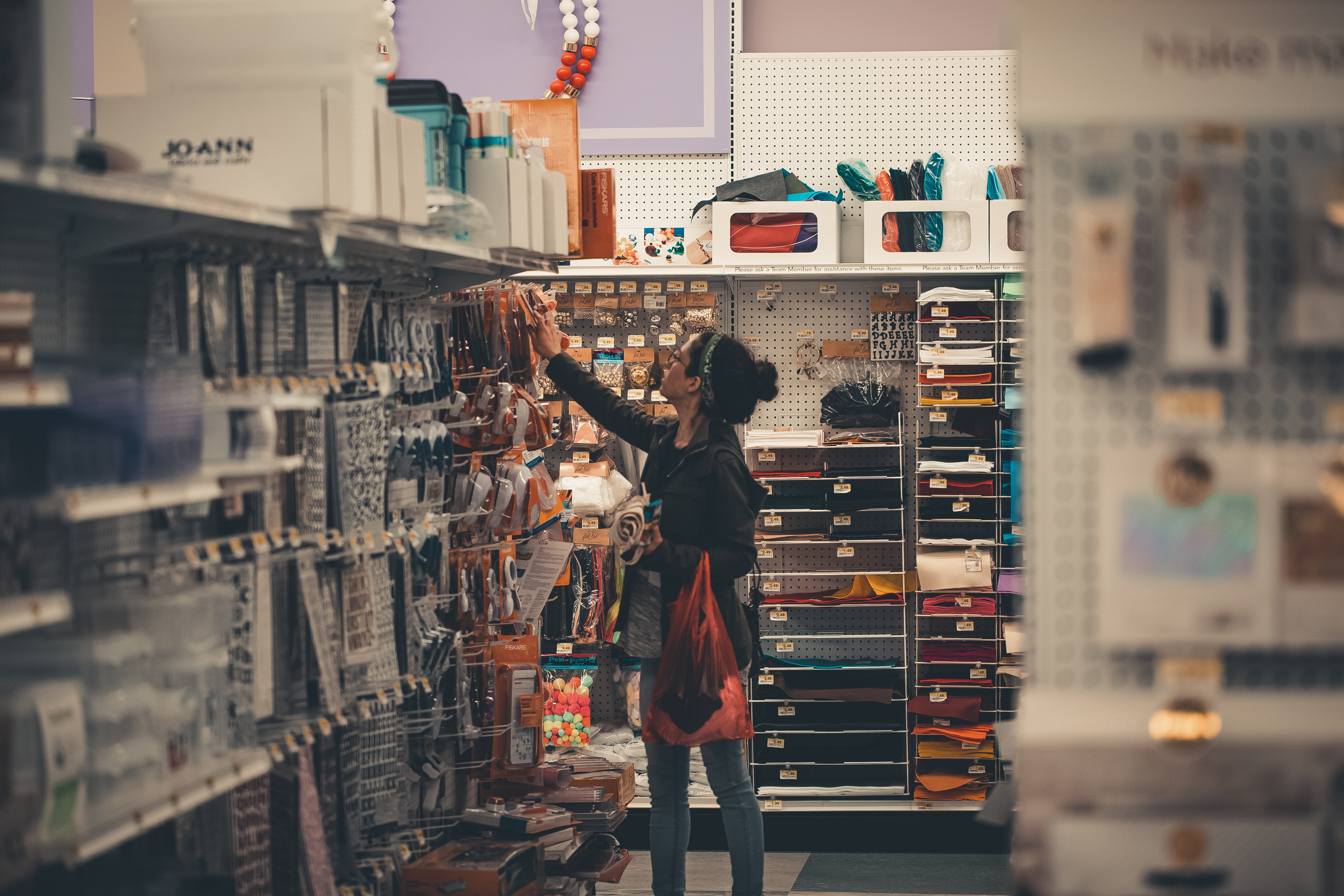 8 Shopping Tips To Help You Save Money