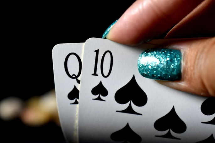 How to Avoid Losing Big When Playing in Casinos